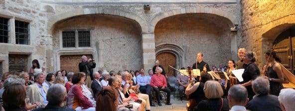 BONHEUR MUSICAL LOURMARIN